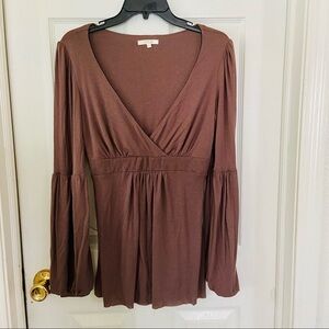 MATTY M brown puff Sleeve V neck long sleeve blouse Size Medium